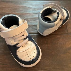 Little Love Bug high top sneaker